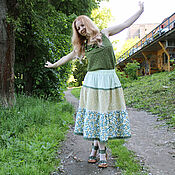 Летнее длинное платье в стиле бохо лавандового цвета