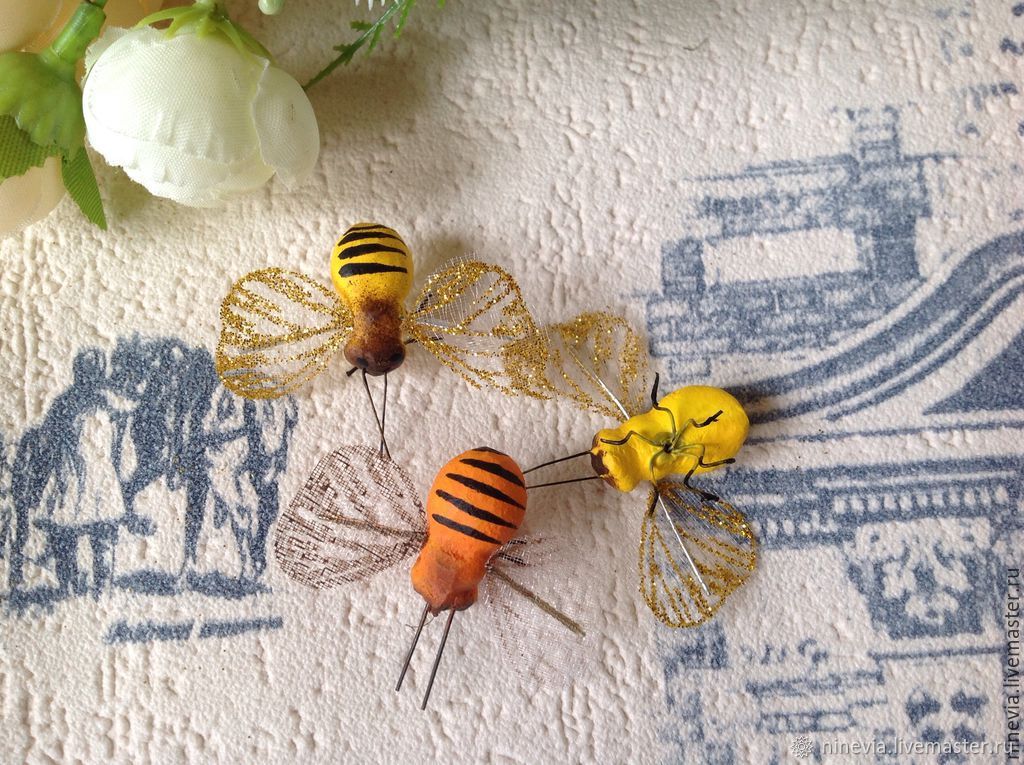 Купить пчел на озоне. Пчелка декор. Декоративные пчелки. Декоративные пчелы для декора. Декор с пчела и в саду.