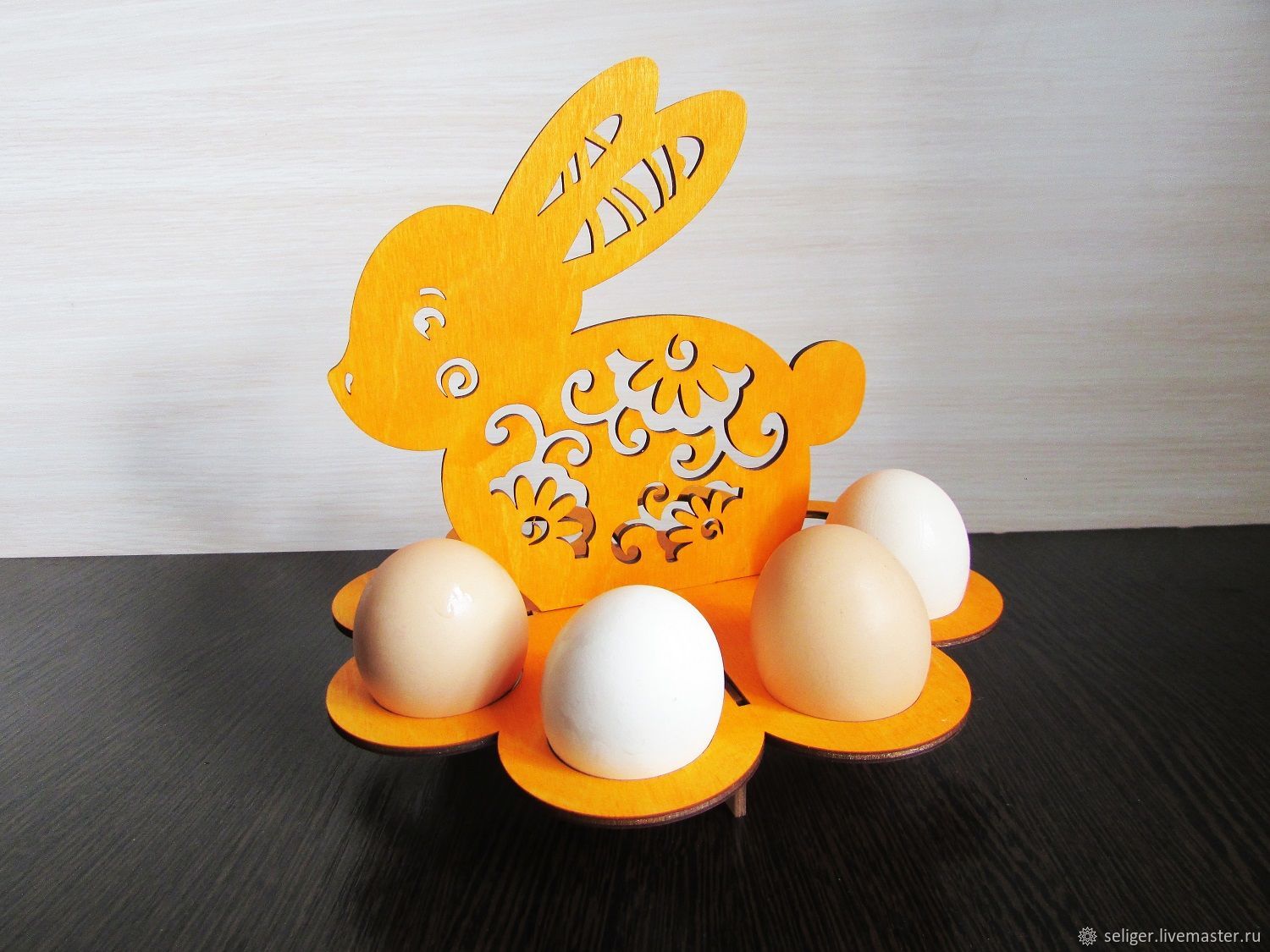 фото пасхального яйца на подставке