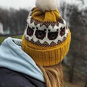 Зимняя теплая женская шапка с помпоном