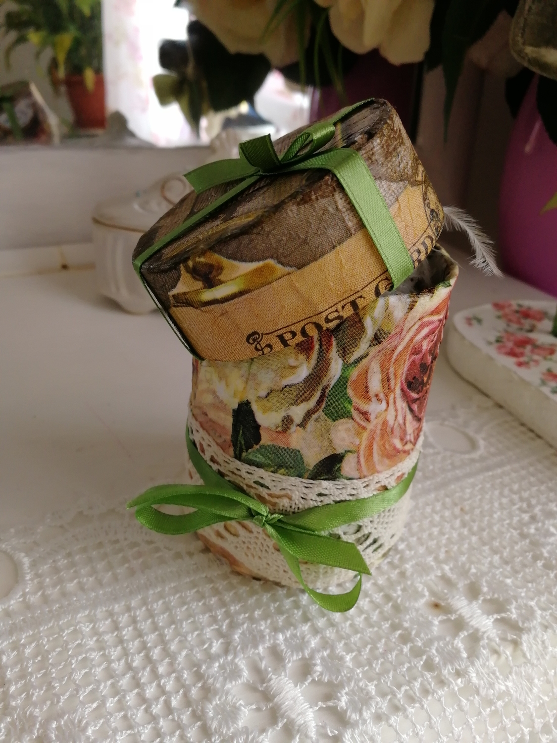 Коробка для кукол ной шляпки.. 