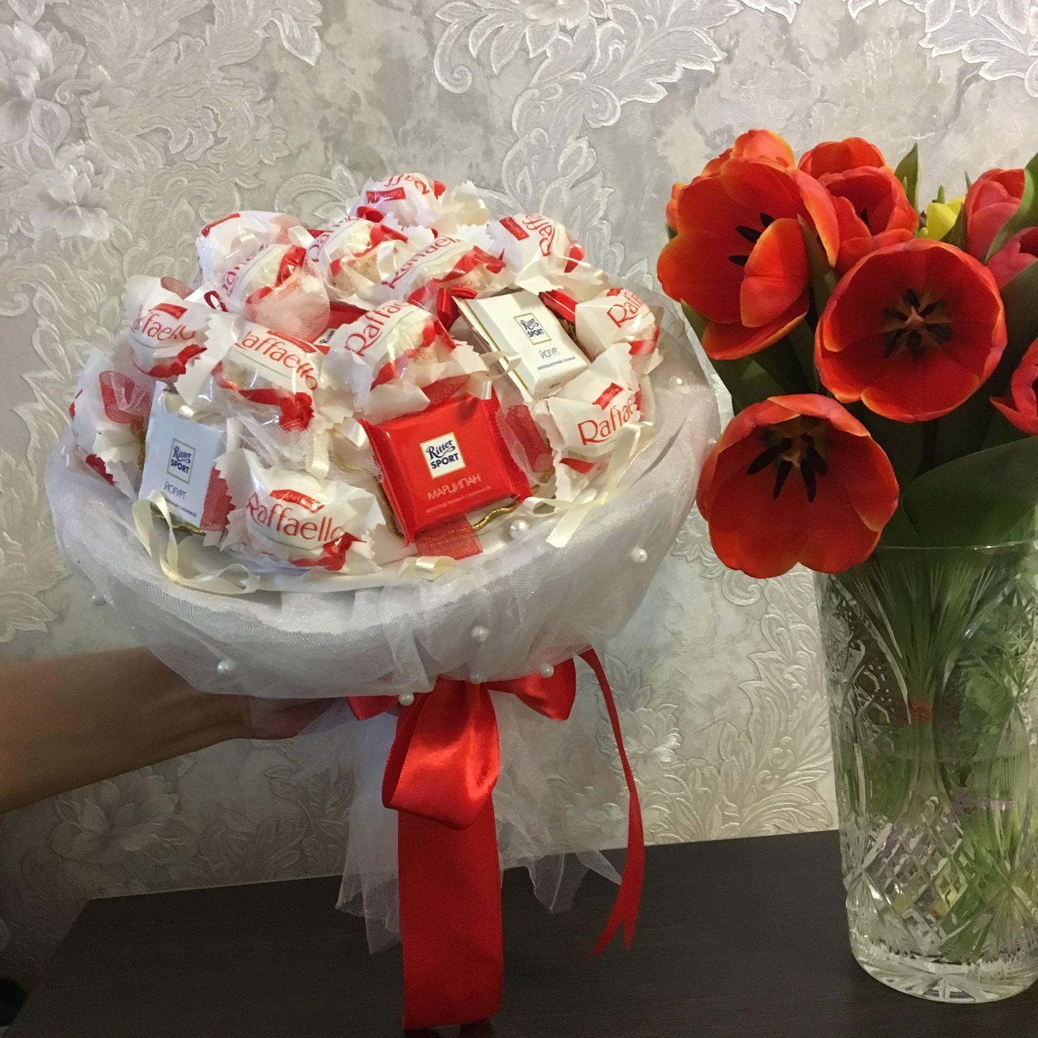 съедобные букеты балашиха. съедобные букеты балашиха. мужской букет съедобный. букет из фруктов для женщины. букет из колбасы для мужчины.