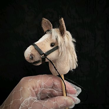 Лошадь на палке своими руками - 70 фото
