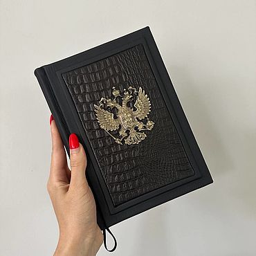 Канцелярские товары ручной работы. Ярмарка Мастеров - ручная работа Именной ежедневник Рептилия, А5 с гербом. Handmade.