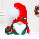 Новогодний гном в красном колпаке с рождественским венком. Новогодние сувениры. Cute Gnome. Ярмарка Мастеров.  Фото №6