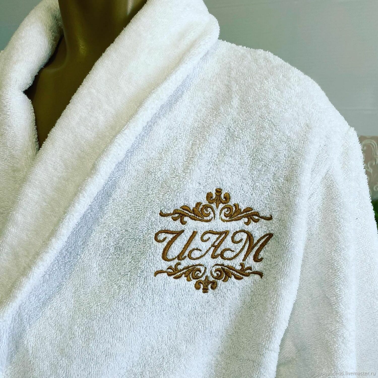 Халат белый махровый с именной вышивкой \"Орел\" в интернет-магазине ...