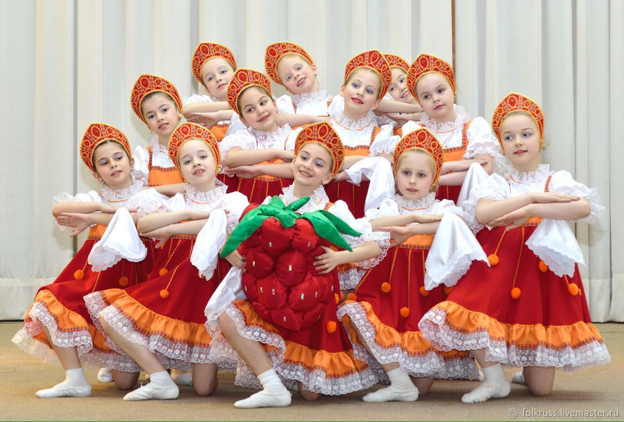 Танцевальные русско народные костюмы