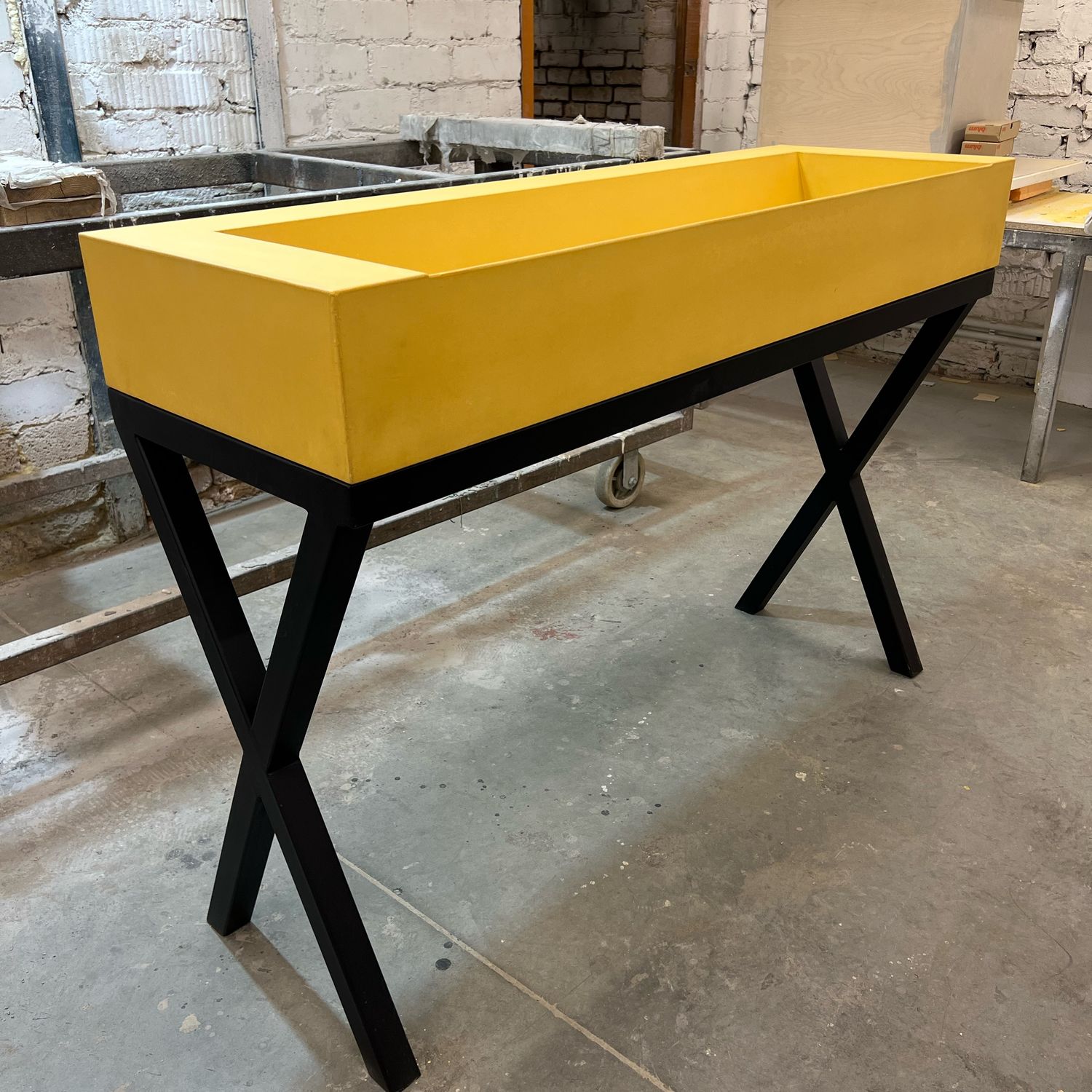 Раковина из бетона на металлическом основании в интернет-магазине на ...