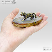 Watch with Bronze dragon on a plate of agate