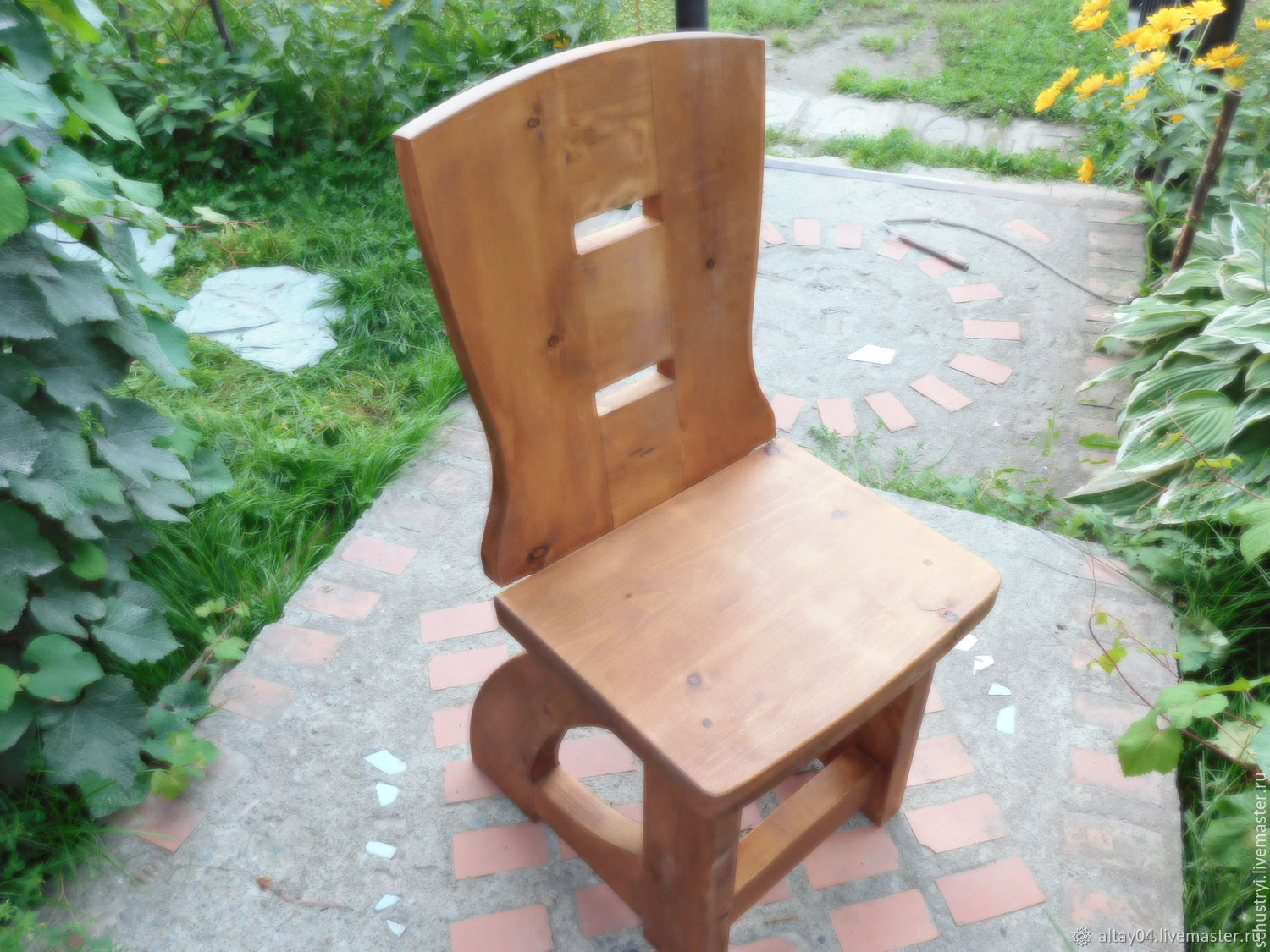 Средневековый стул