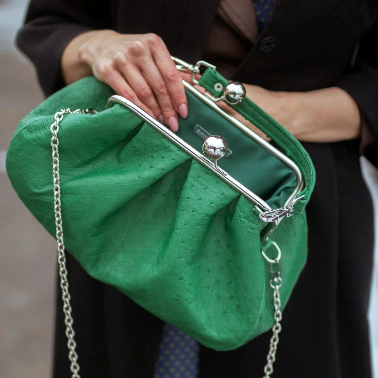 Зеленые женские сумки