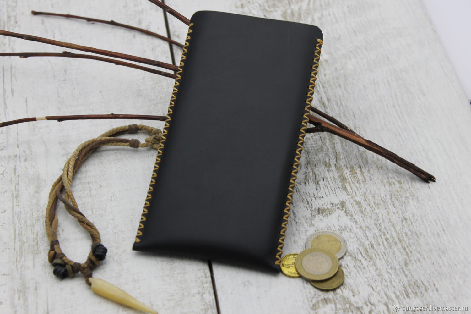 Кожаный Чехол для телефона с тесьмой – заказать на Ярмарке Мастеров ...