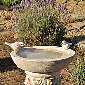 Дача и сад handmade. Livemaster - original item Drinking bowl for birds made of concrete 33h15cm white Provence. Handmade.