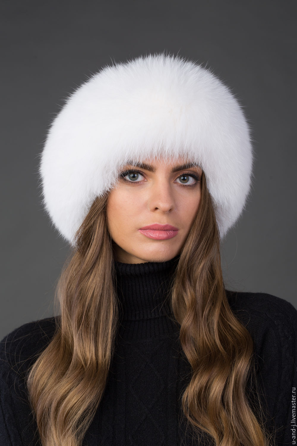 Модные меховые шапки на зиму 2023 (68 фото)