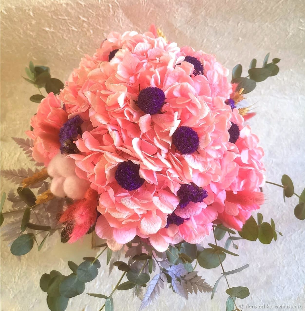 Букет из сухоцветов с гортензией в кашпо в интернет-магазине Ярмарка ...