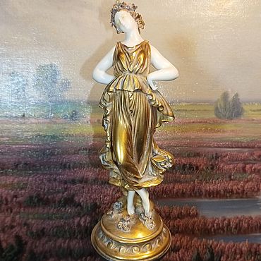 Винтаж ручной работы. Ярмарка Мастеров - ручная работа Винтаж: Capodimonte.Богиня.Девушка.Италия.Статуэтка.Антиквариат. Handmade.