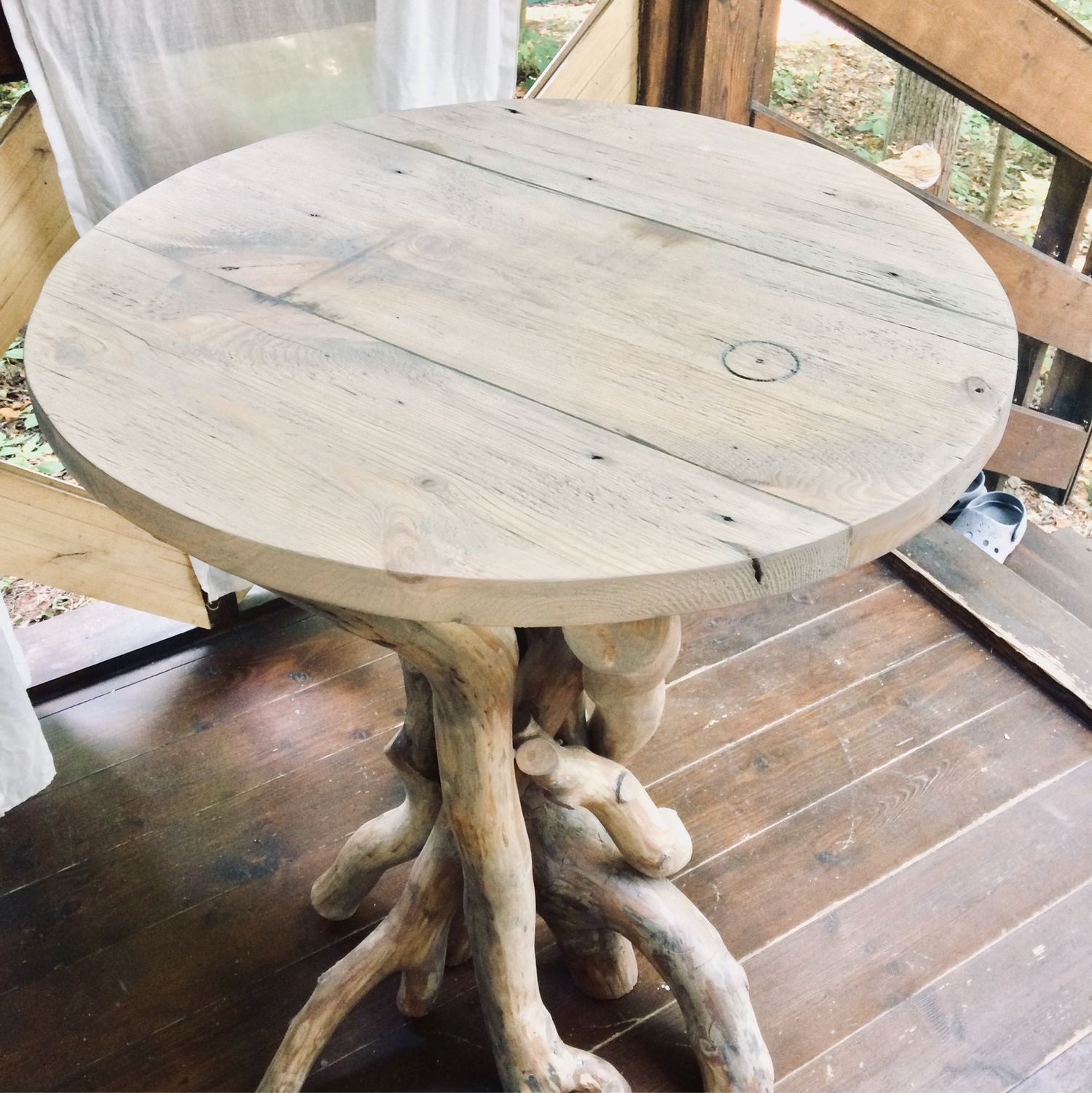 круглый стол своими руками из дерева для дачи