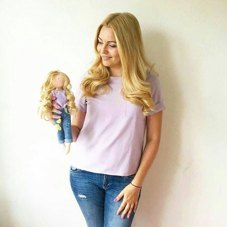 Хочется иметь свою куклу и большим девочкам..