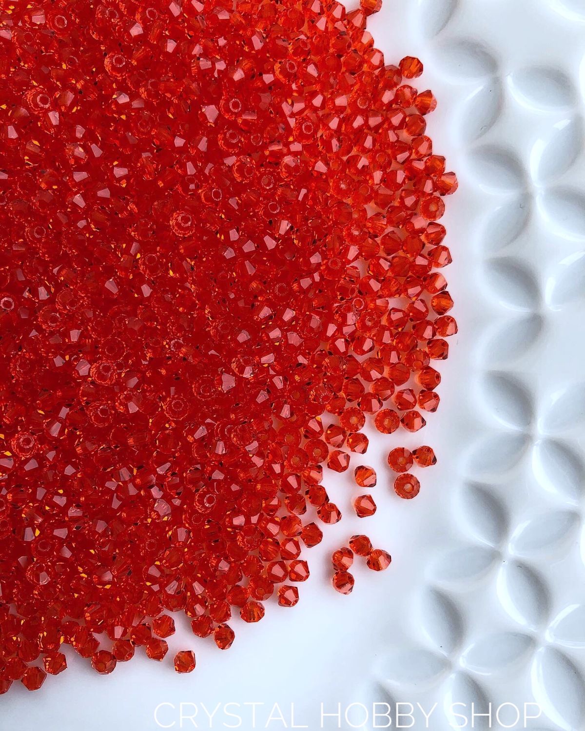 Биконусы Preciosa 3 мм купить в интернет-магазине Ярмарка Мастеров по ...