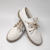 Обувь ручной работы. Ярмарка Мастеров - ручная работа Knitted sneakers, white cotton. Handmade.