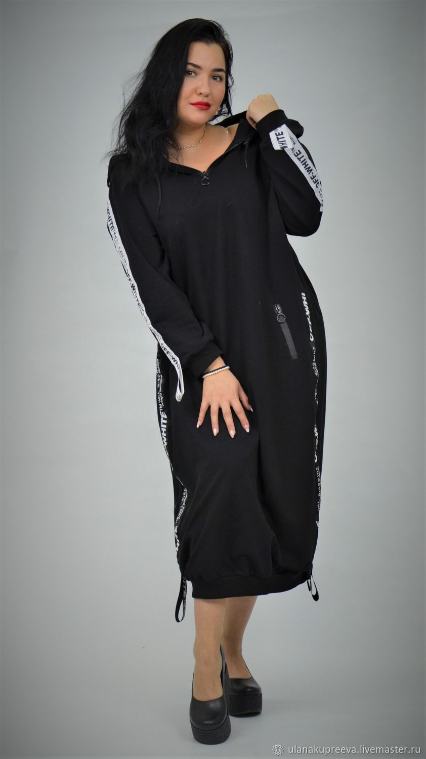 Черное спортивное платье с капюшоном и лампасами купить в интернет-магазине Ярмарка Мастеров по цене 9200 ₽ – NEY3ARU