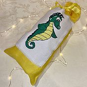 Подарки к праздникам handmade. Livemaster - original item The Year Of The Dragon: A bag for a gift of a Dragon. Handmade.
