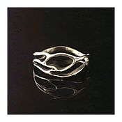 Серебряное кольцо Мирра