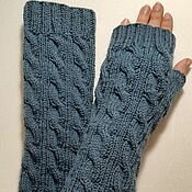 Fingerless gloves blue with brown edging