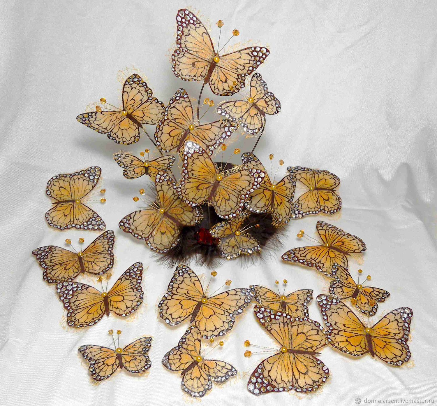 Необыкновенная бабочка из органзы