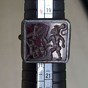 Ожерелье с циллиндрической печатью (инталия на сердолике)