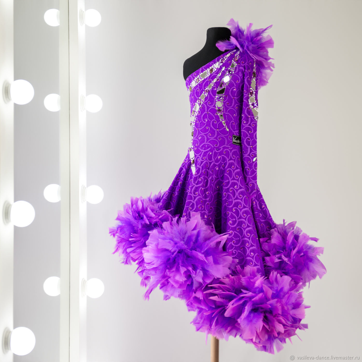 Жас қыз және семіз жігіт