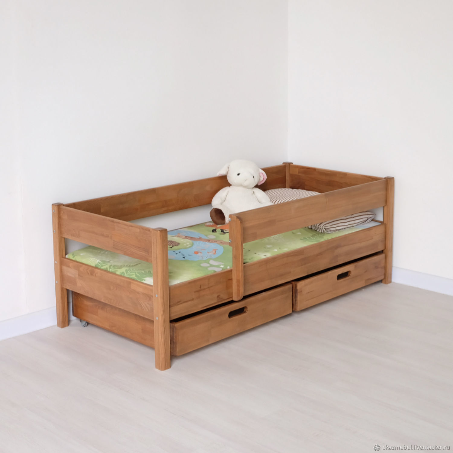 деревянная детская кровать от 2 лет с бортиками