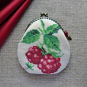 Сумки и аксессуары handmade. Livemaster - original item Purses: purse-cosmetic bag raspberry. Handmade.