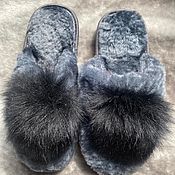 Обувь ручной работы handmade. Livemaster - original item Sheepskin slippers with arctic fox gray. Handmade.