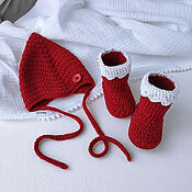 Работы для детей, handmade. Livemaster - original item A gift for a newborn: Santa`s red booties boots. Handmade.