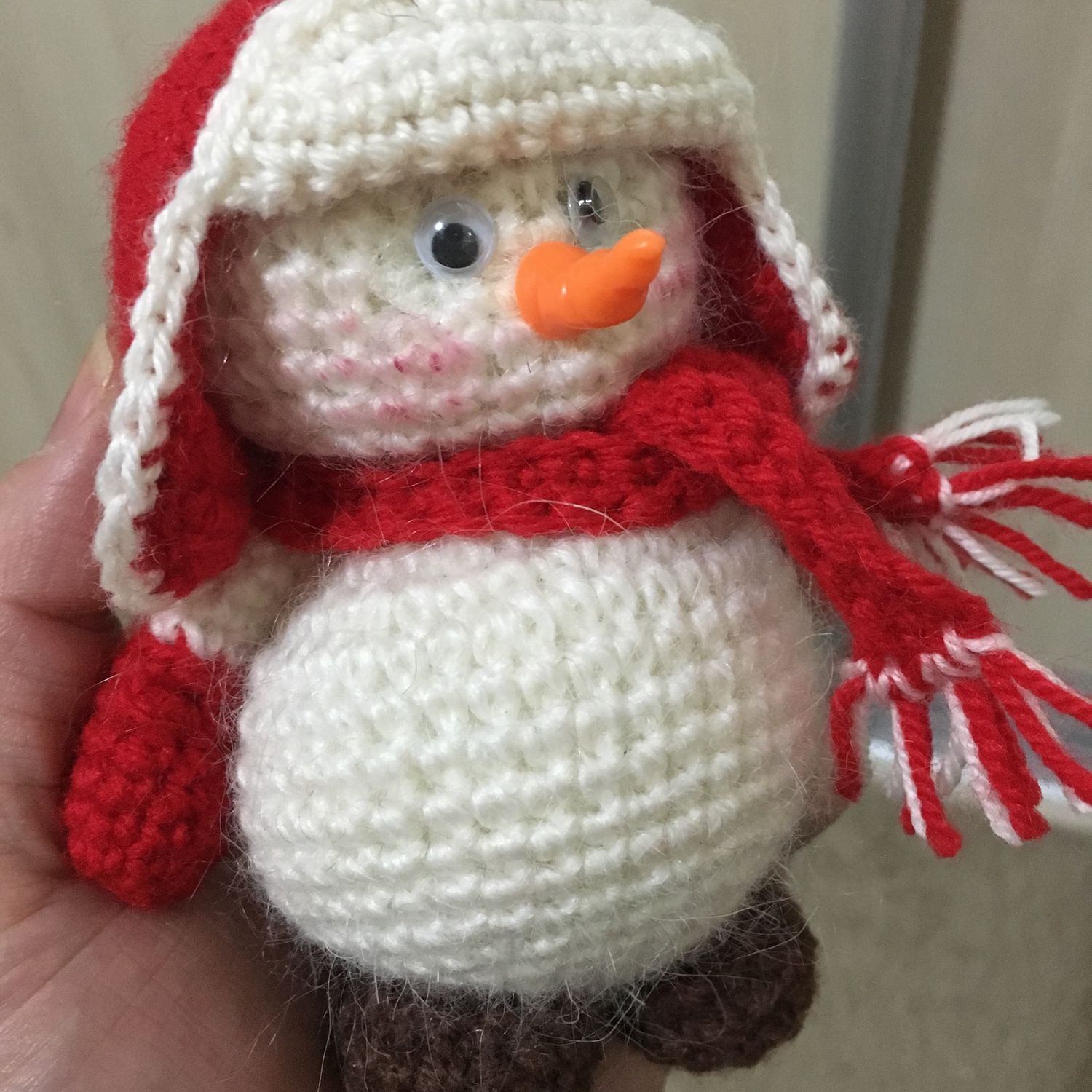 Снеговик амигуруми