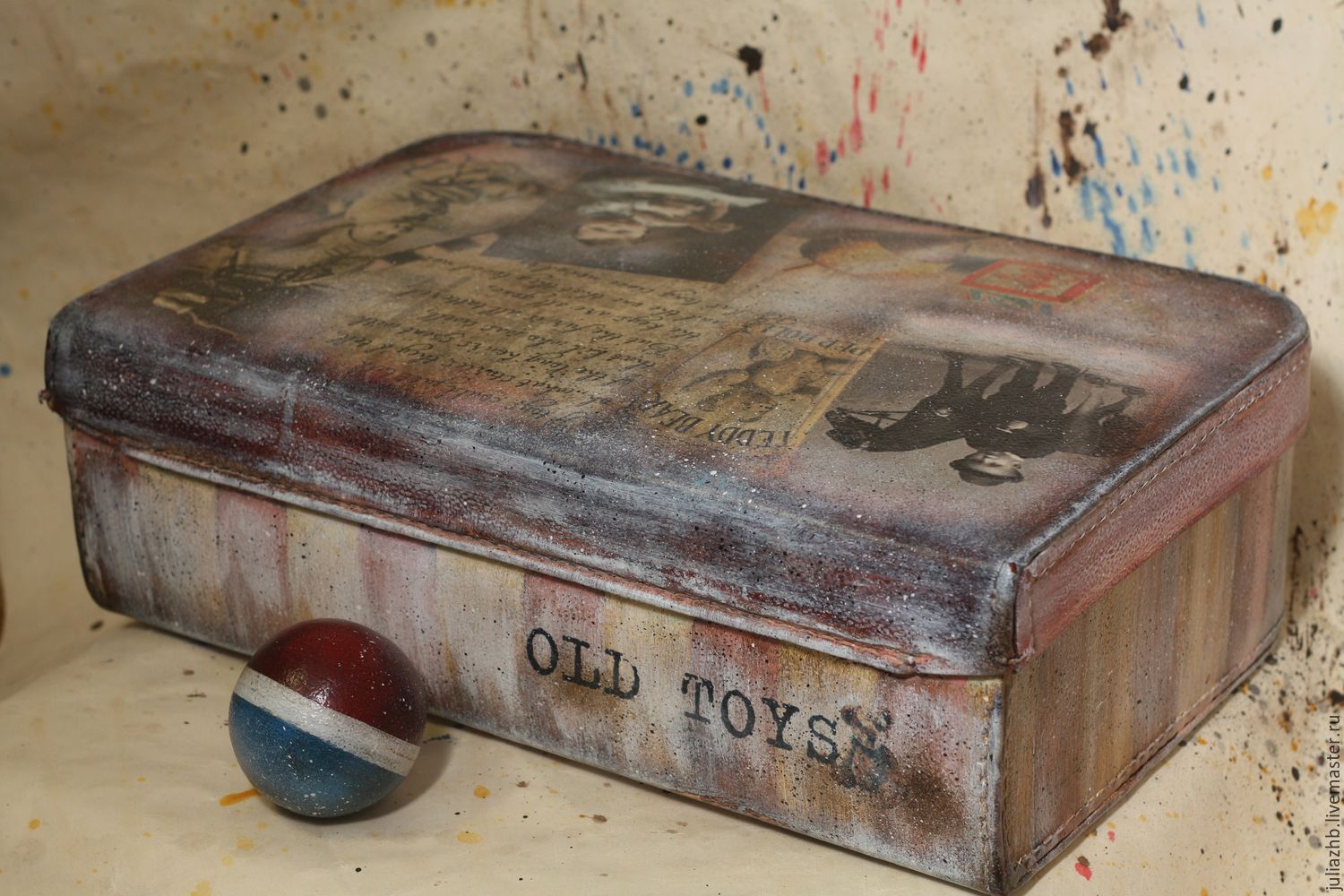 "Старые игрушки" - чемодан-балетка, винтаж