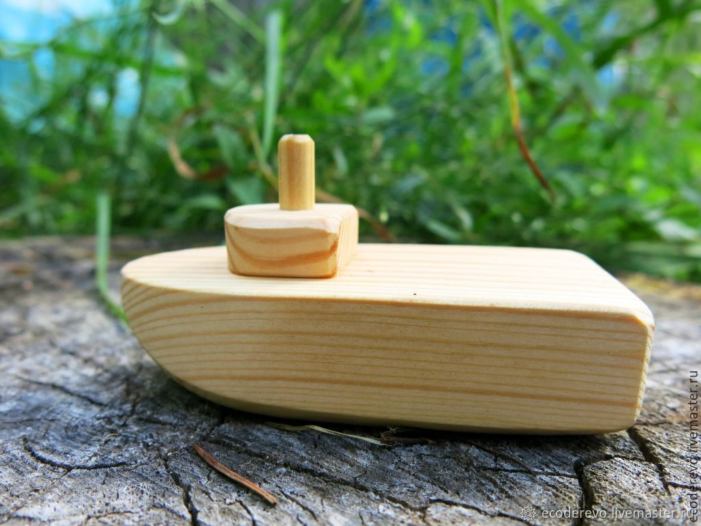 Деревянный пароход. Деревянный кораблик. Деревянная игрушка кораблик. Деревянный игрушечный кораблик. Кораблики из дерева для детей.