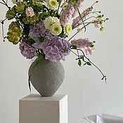 Интерьерная ваза из бетона в стиле лофт