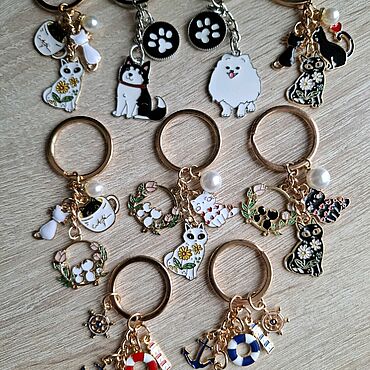 Сумки и аксессуары ручной работы. Ярмарка Мастеров - ручная работа Металлические брелоки с эмалью. Handmade.
