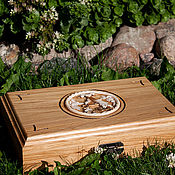 Для дома и интерьера handmade. Livemaster - original item The box is made of oak inscribed with the monogram 