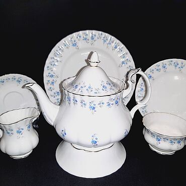 Винтаж ручной работы. Ярмарка Мастеров - ручная работа Винтаж: Royal Albert: Чайник из сервиза Memory Lane. Handmade.