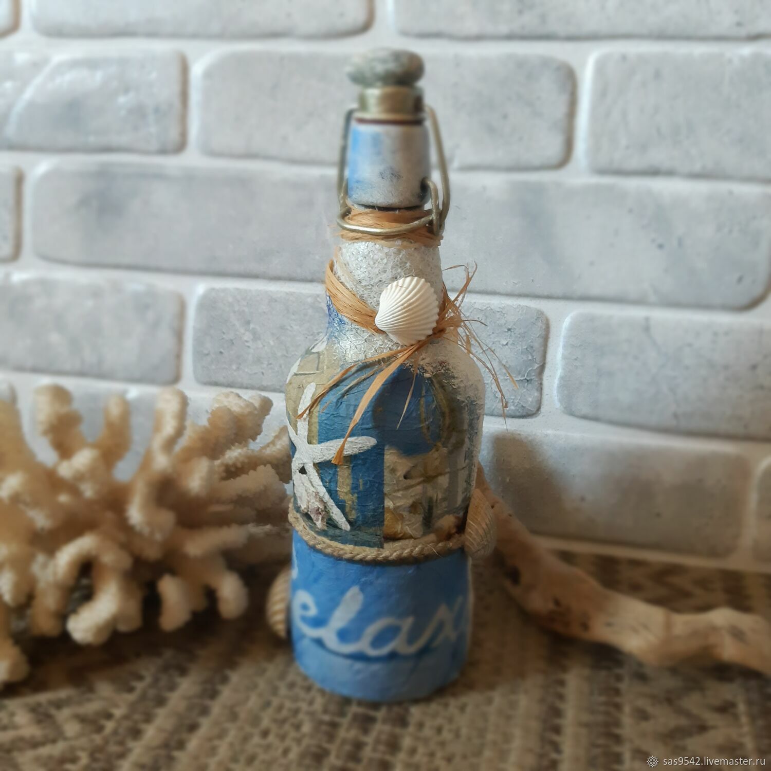 Купить бутылки саратов. Морской декор бутылок. Бутылка в морском стиле. Подарочная бутылка моряку. Декоративная бутылка Сокол.