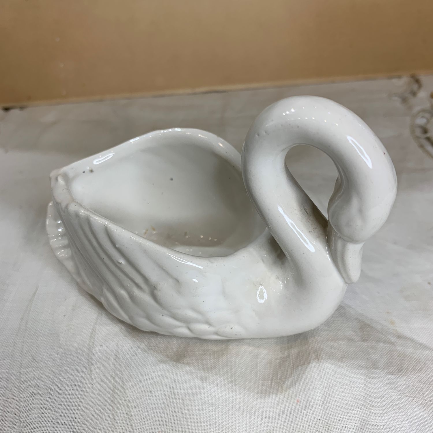 Ваза лебедь керамика