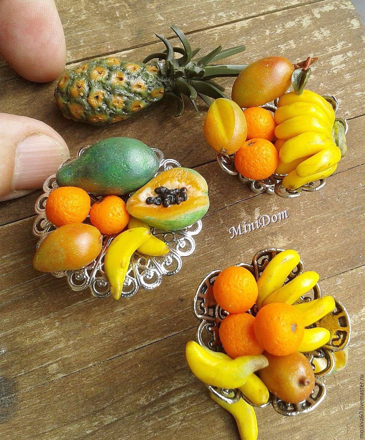mini pineapple puppet