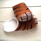 Обувь ручной работы handmade. Livemaster - original item Felted slippers Tigro paws with leather sole. Handmade.