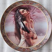 Винтаж: Декоративная фарфоровая тарелка с зимним сюжетом