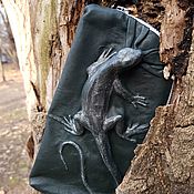 Сумки и аксессуары handmade. Livemaster - original item 3D Iguana clutch made of genuine emerald-colored leather. Handmade.