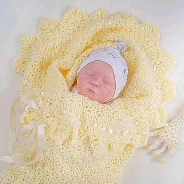 Плед на выписку из роддома и шапочка новорожденному | Вязание спицами для детей