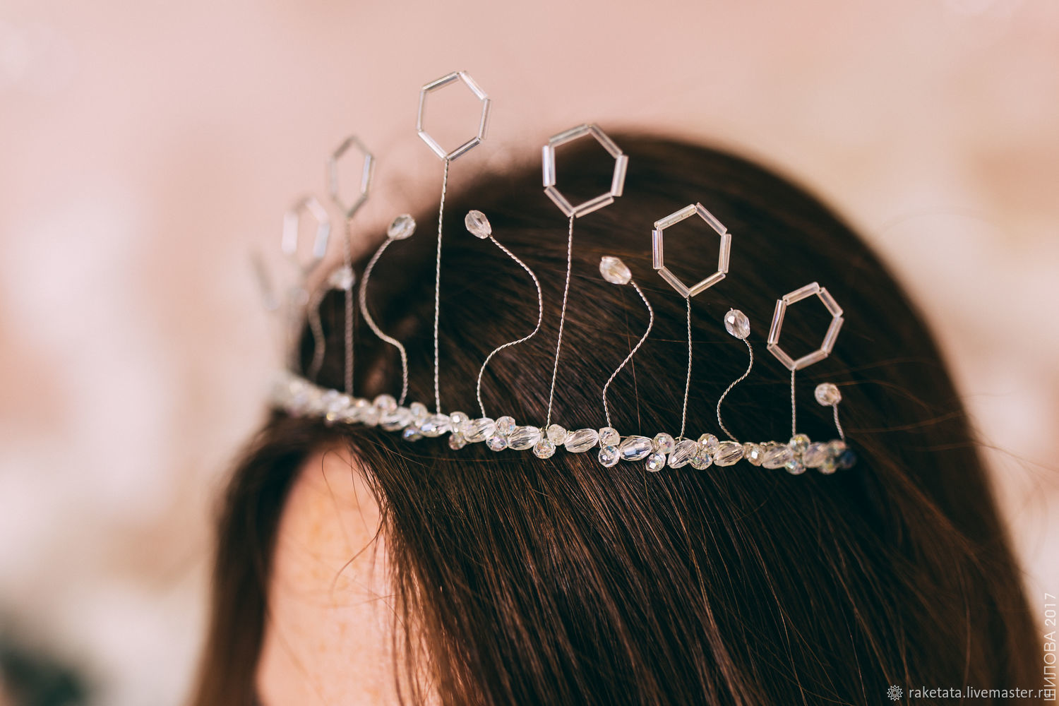 Как сделать корону из своих волос